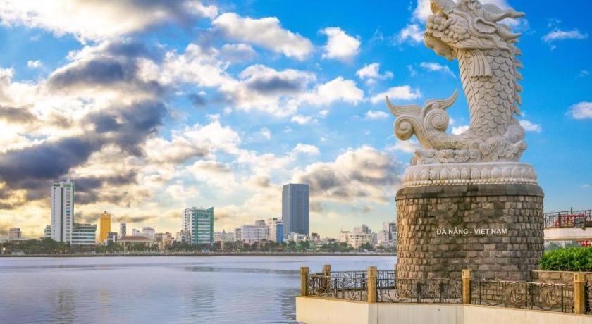 فندق جراند بإطلالة على البحر دا نانغ المظهر الخارجي الصورة